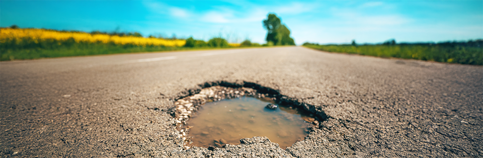 nid de poule chaussée